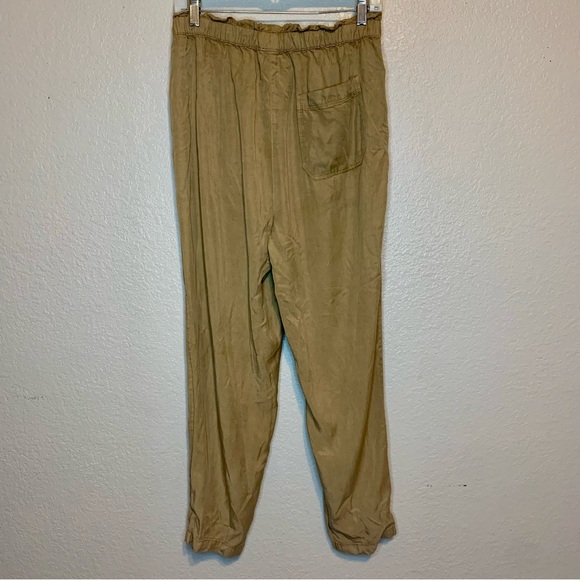 NWT Aerie Pull On Cargo Pants Khaki Tan Size Medium - Picture 5 of 13